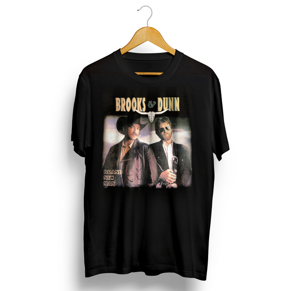 Brooks And Dunn Logo Brooks DISTANCE GRAPHIC SHORT SLEEVE T